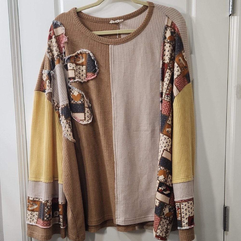 Easel Waffle Knit Top with Patchwork Sleeves - 3XL - image 1